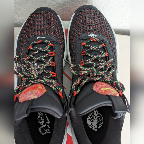 NIKE Cosmic Unity - Picture 9 of 10